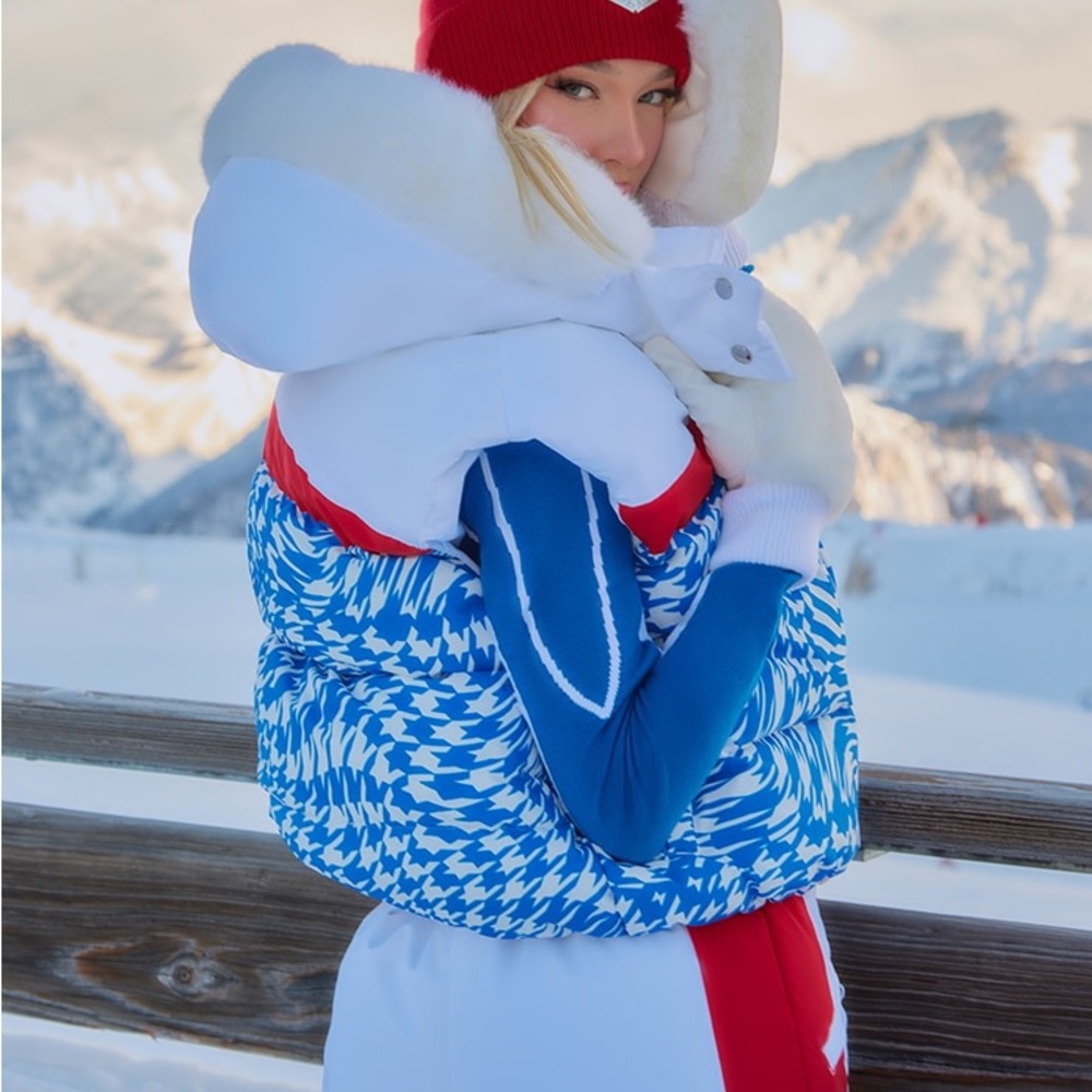 PrettyLittleThing puffer ski vest UK size 10 / US size 6
